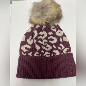 Leopard Print Knit Beanie with Faux Fur Pom 

Animal Print C.C. beanie w/pompom